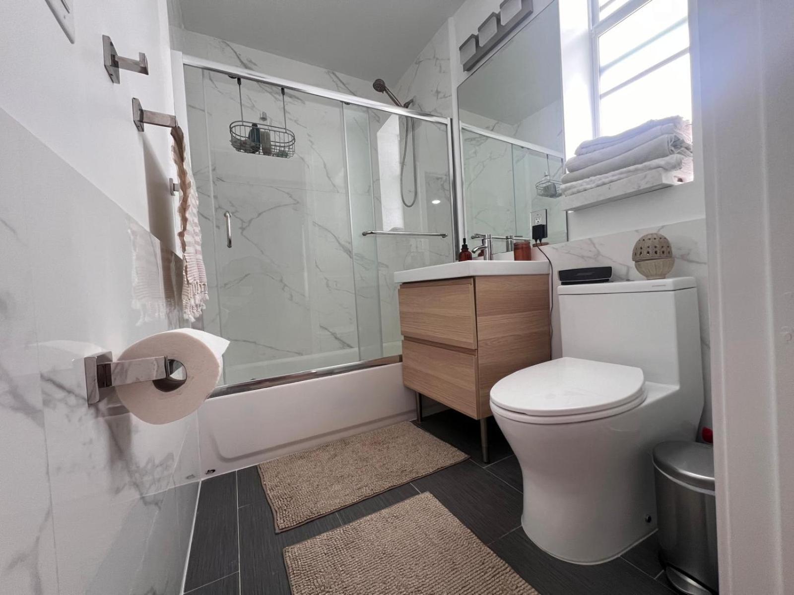 Pool and great view and Nice 1 Bedroorm with Pool in North Beach