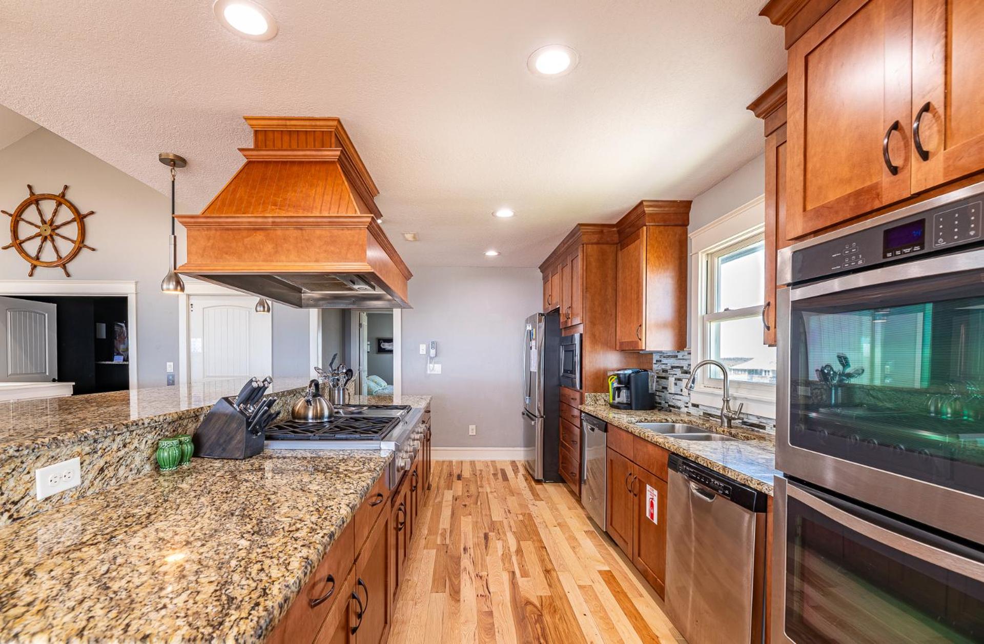 Outside-In - S Nags Head MP 18.5, Luxury Oceanfront, Elevator, Pool, Cabana, Home Theatre, Pets OK