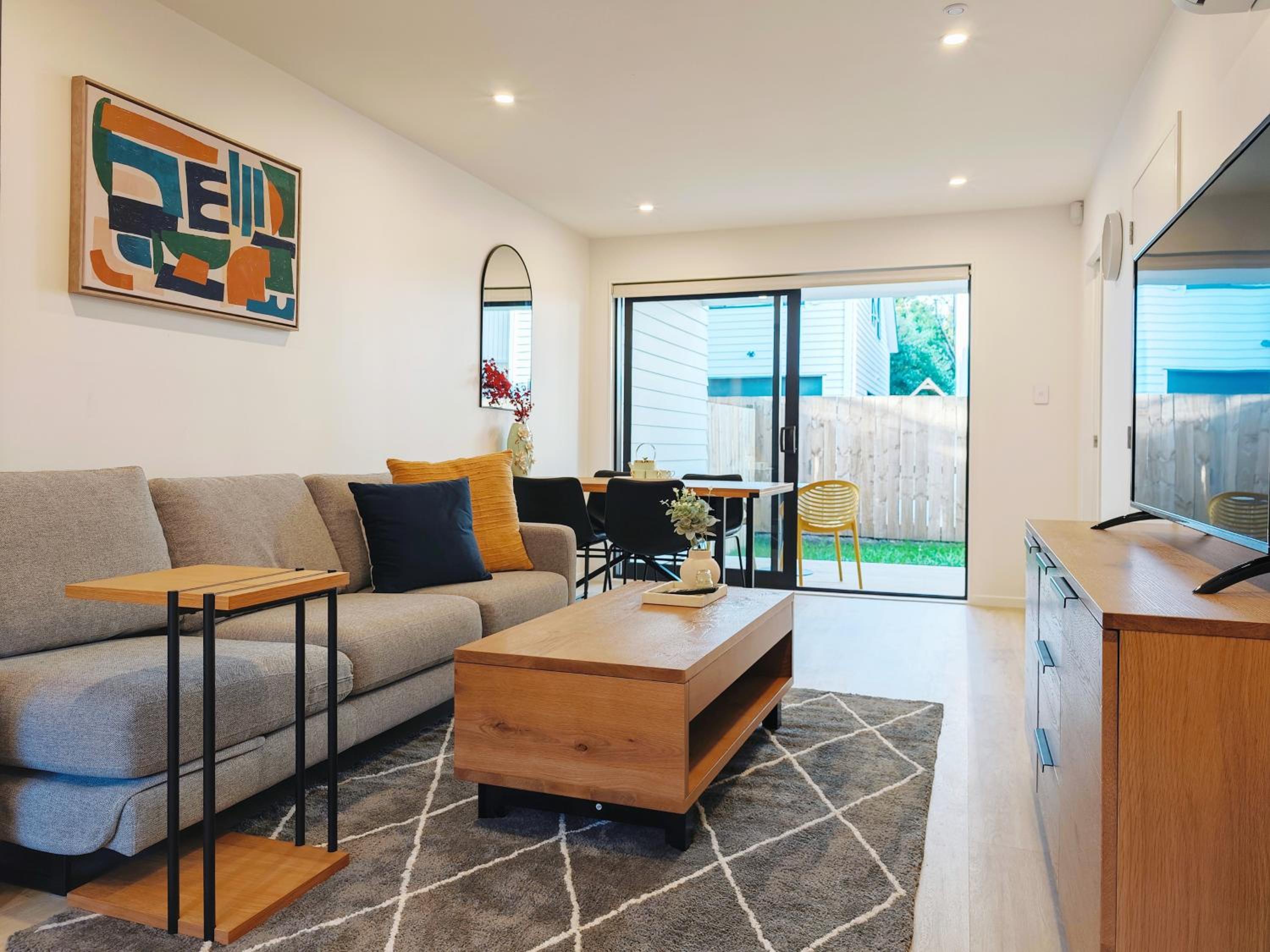 Stylish 2 King Beds with Comfort & Location view 3