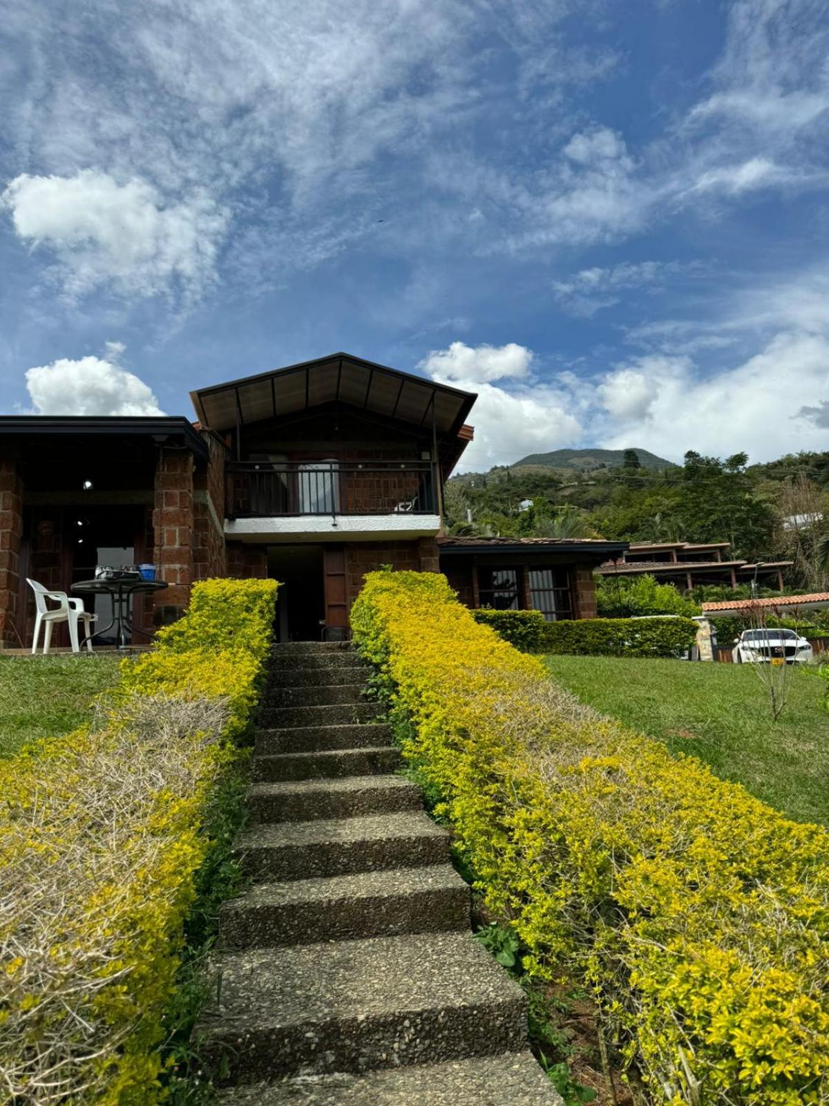 FINCA VILLA LORA GIRARDOTA