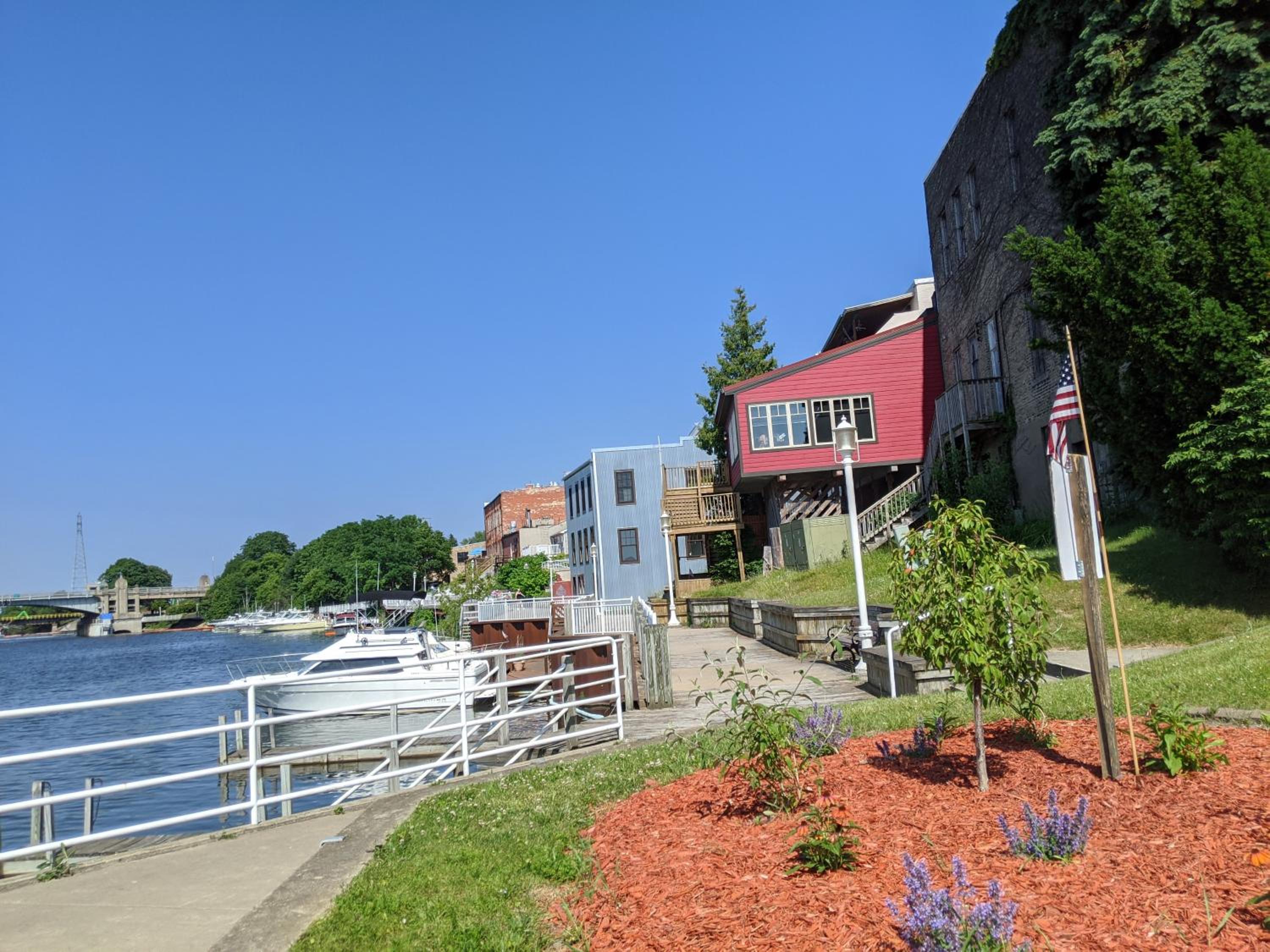 Navigate Manistee