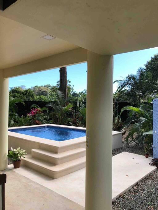 Secluded Jungle Home 5 min walk to the beach - Casa Garza