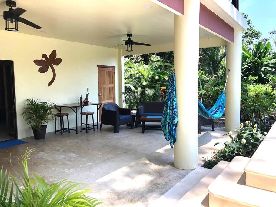 Secluded Jungle Home 5 min walk to the beach - Casa Garza