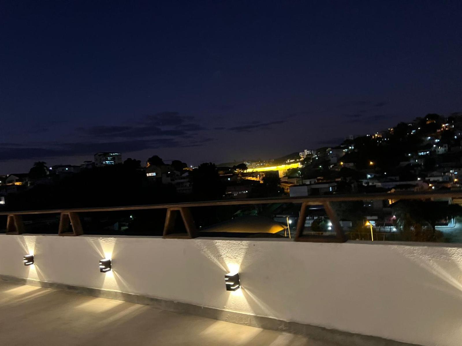 SUITE 15 Casal e 2 crianças de até 7 a 12 anos Pousada Cristais do Vale