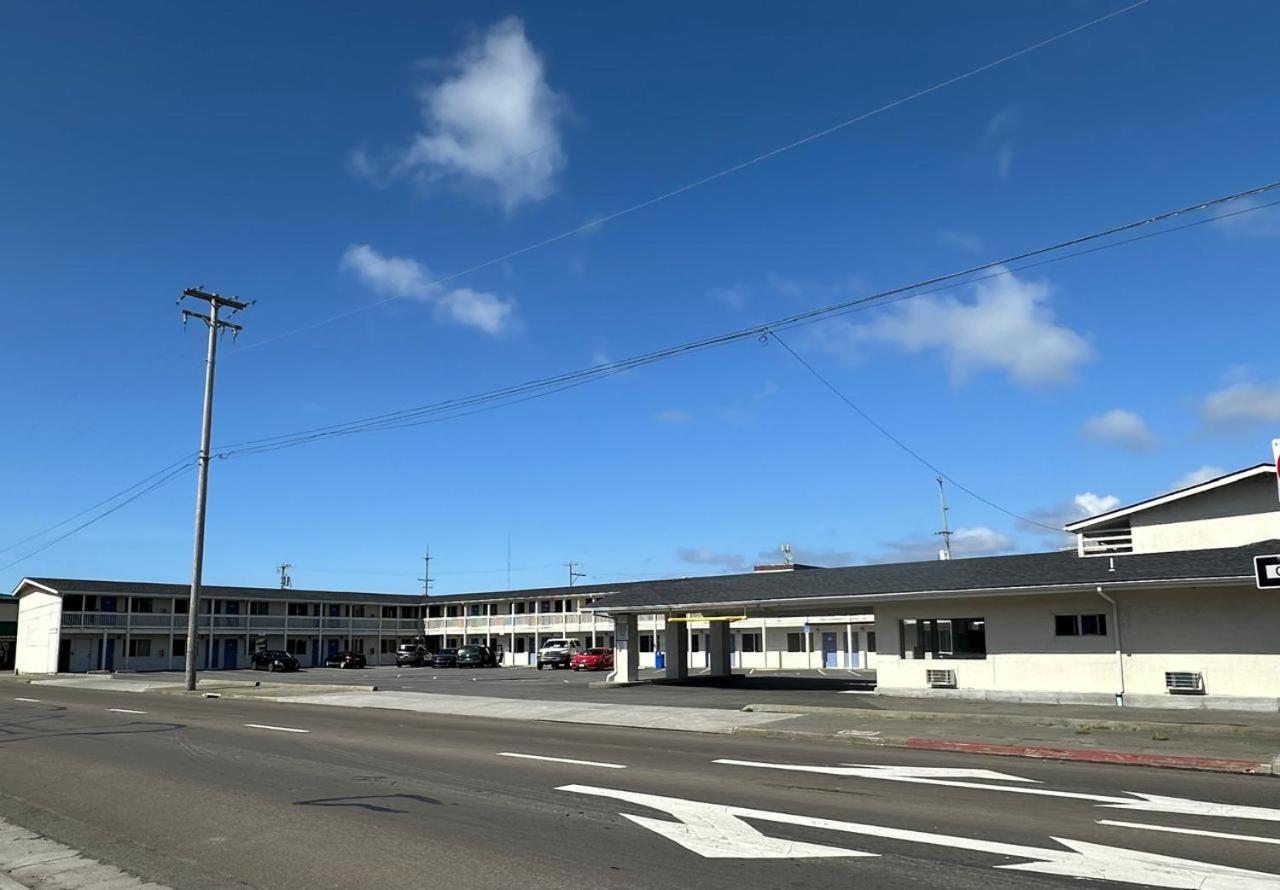 Hotel Beachside Inn - Image 1