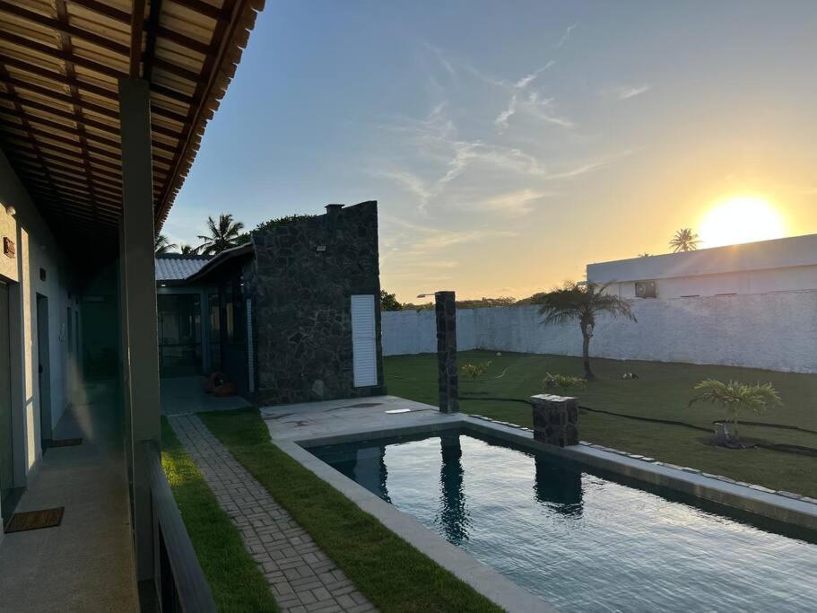 Casa Recanto Bomfim - 700 metros da Praia - 05 Suítes climatizadas com área de lazer incrível - Aracaju