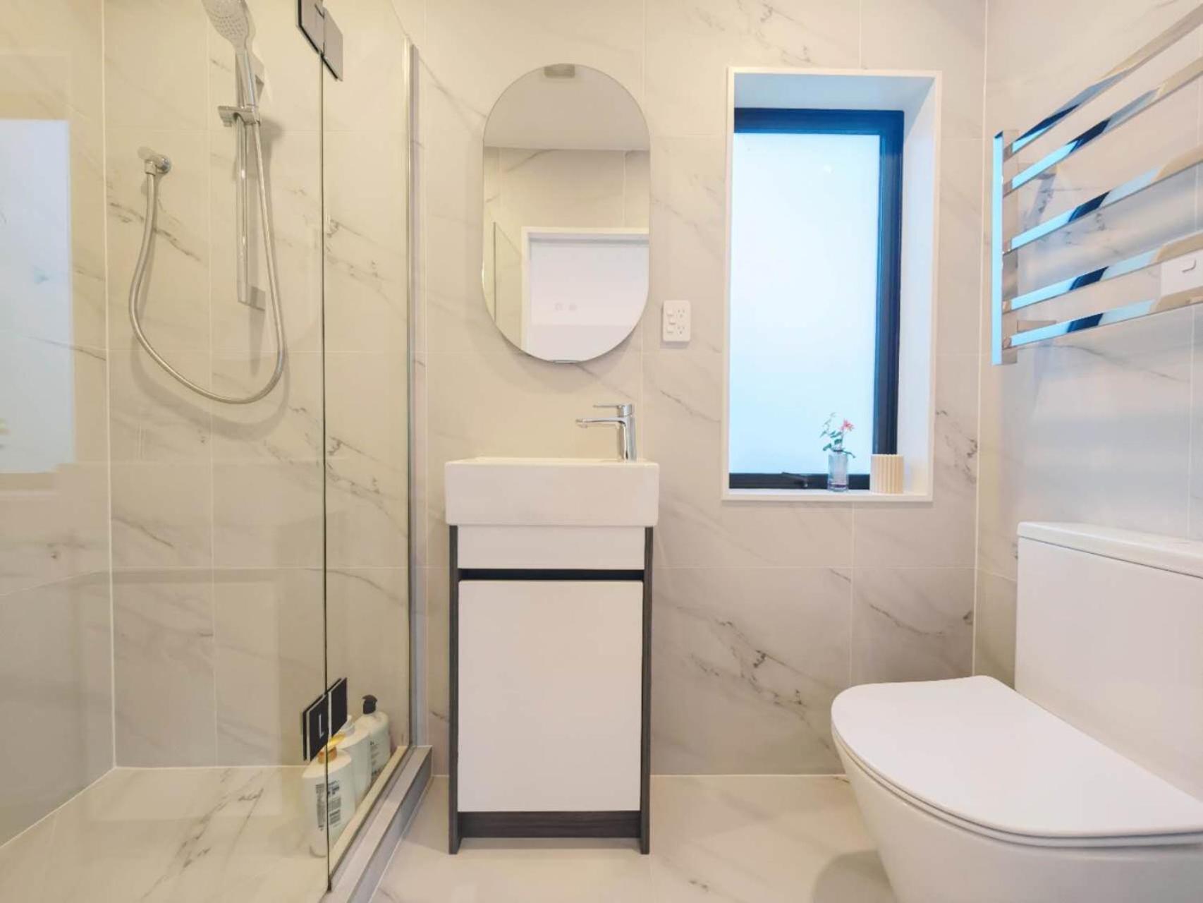 Modern & Cozy 3-Bedroom Home + Great Location view 2