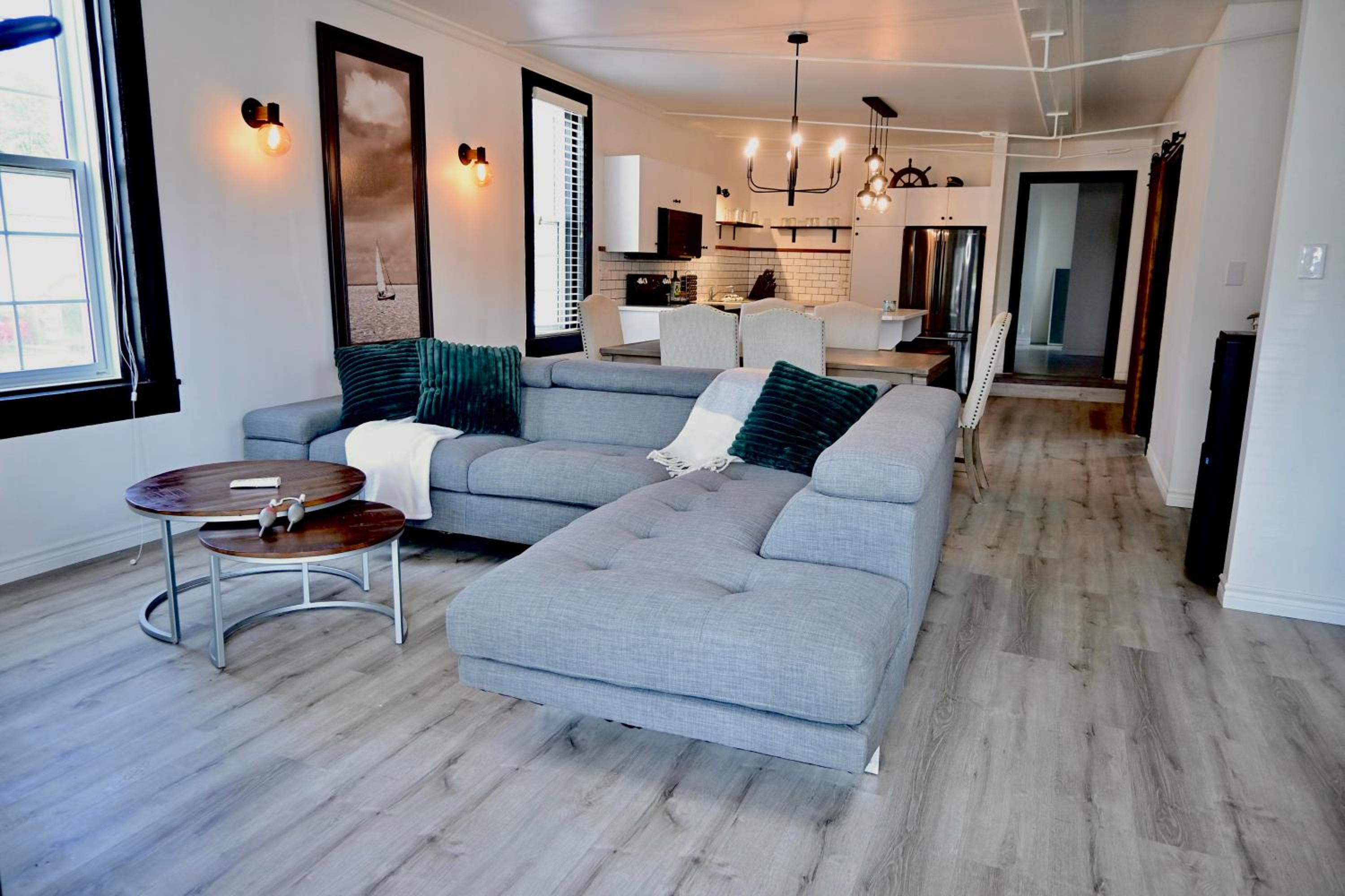 Alma 2 bedroom Sleeps 6