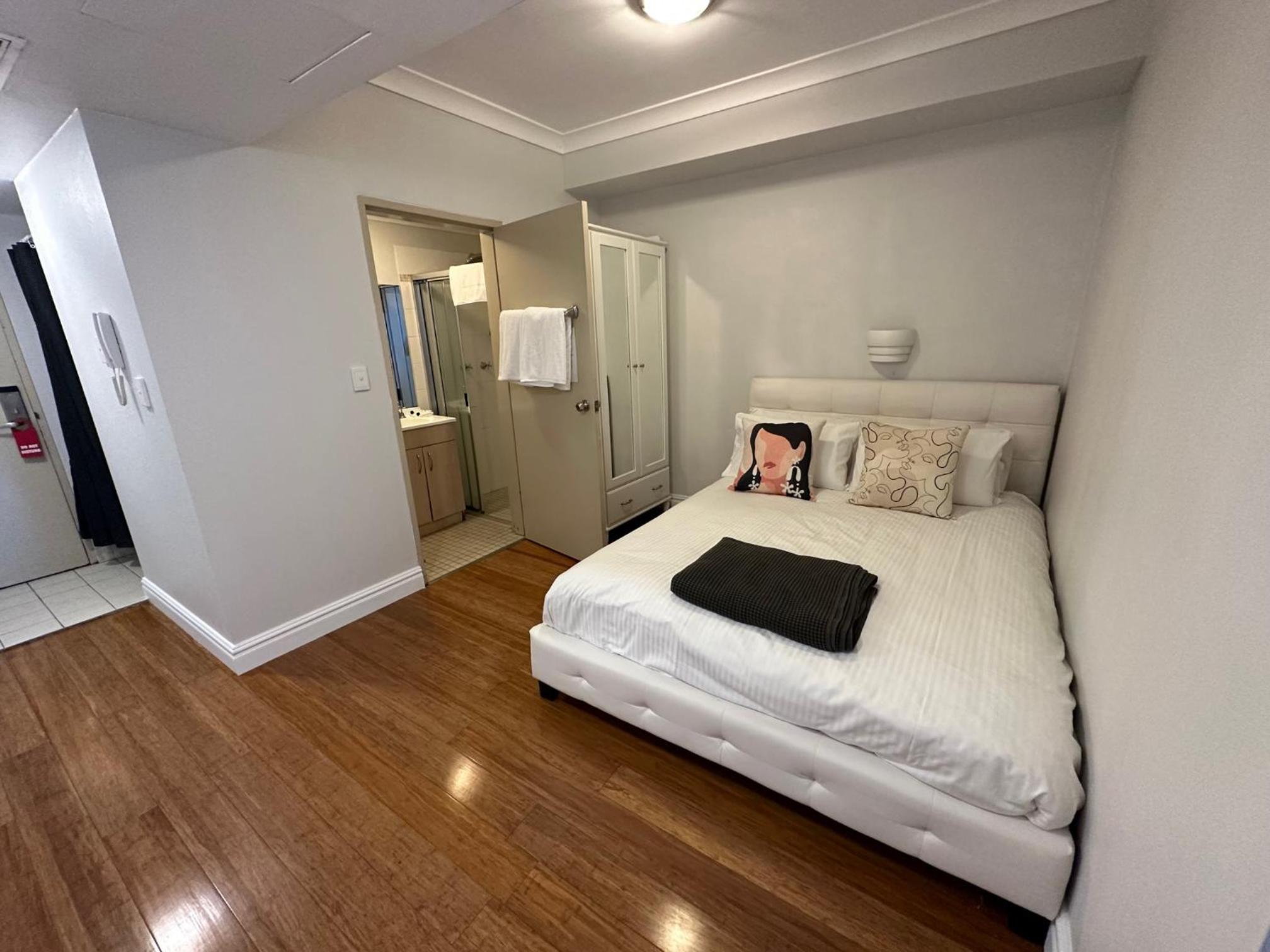 Sydney Airport Suites