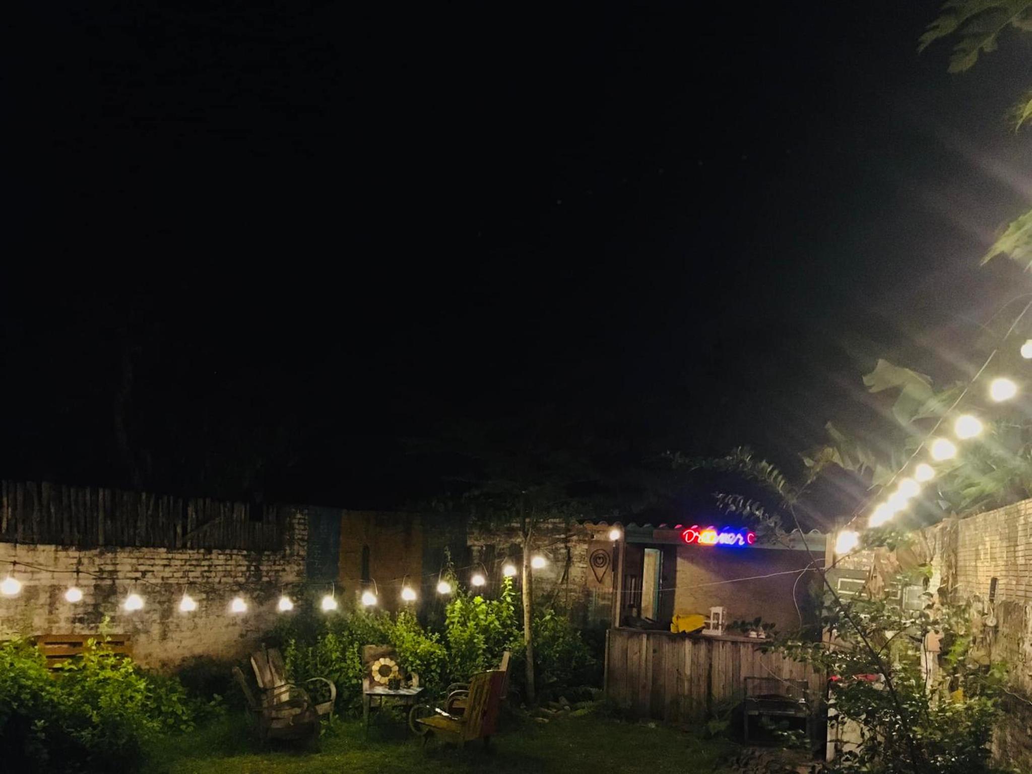 Mơ Homestay - Đầm Vân Long view 5