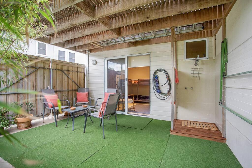 Four bedroom beachside apartment