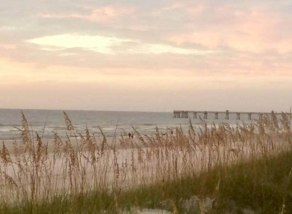 Be A Nomad - Vacay or Relocation Beach House view 4