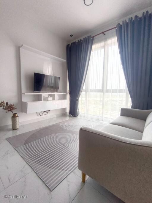 The Family Troika -1 Bedroom- photo 1