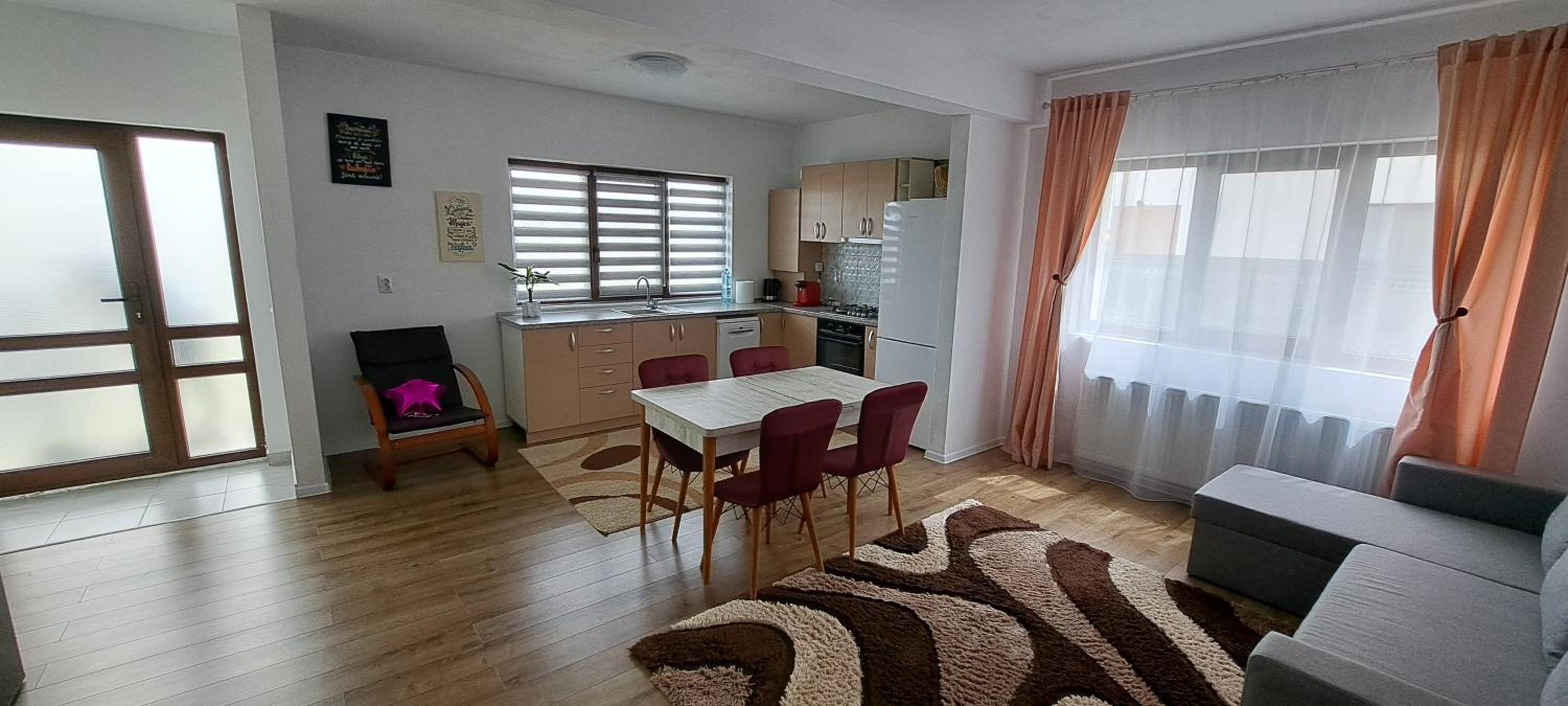 Apartament Sânpetru-Brașov view 2