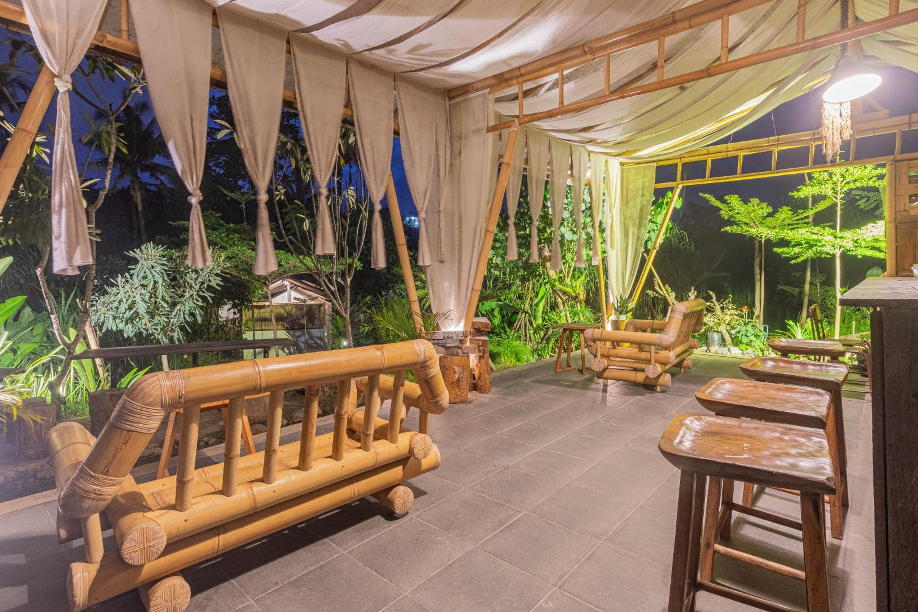 Camani Glamping