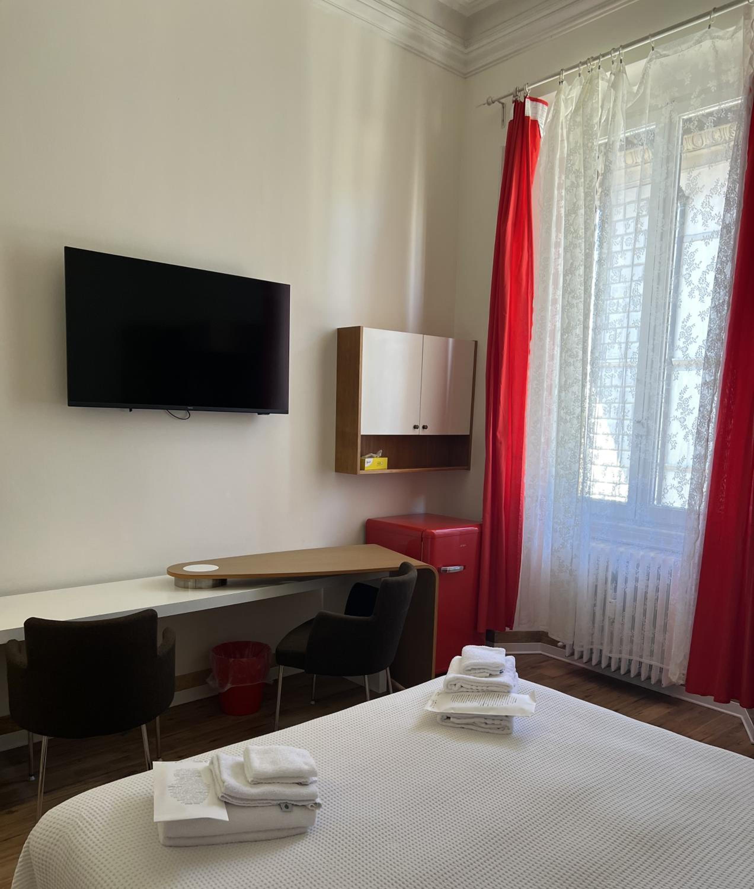 hotel room