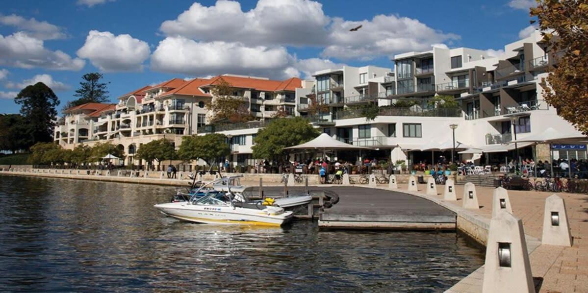 East Perth Apartment with Free Wi-Fi and Parking