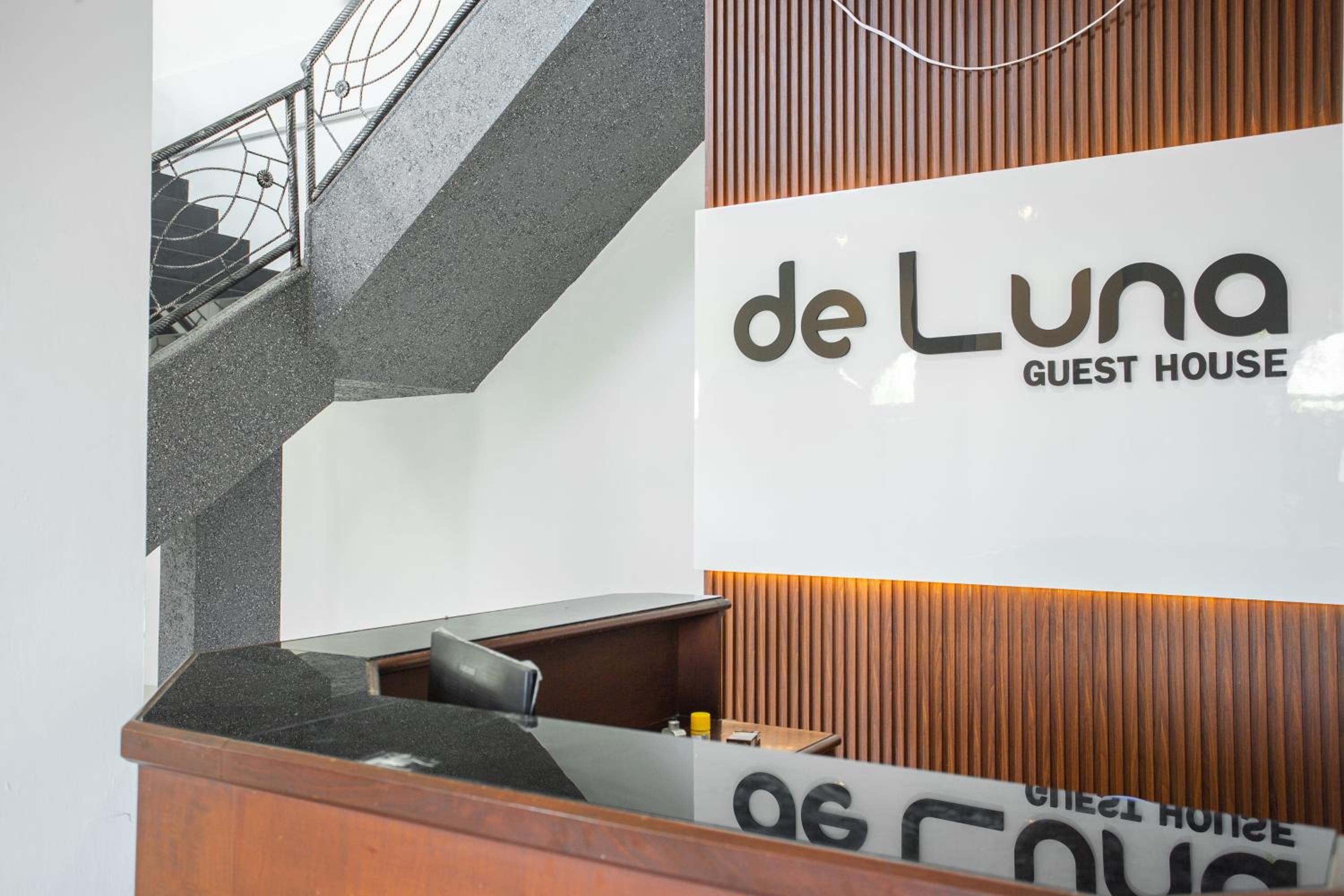 De Luna Guest House