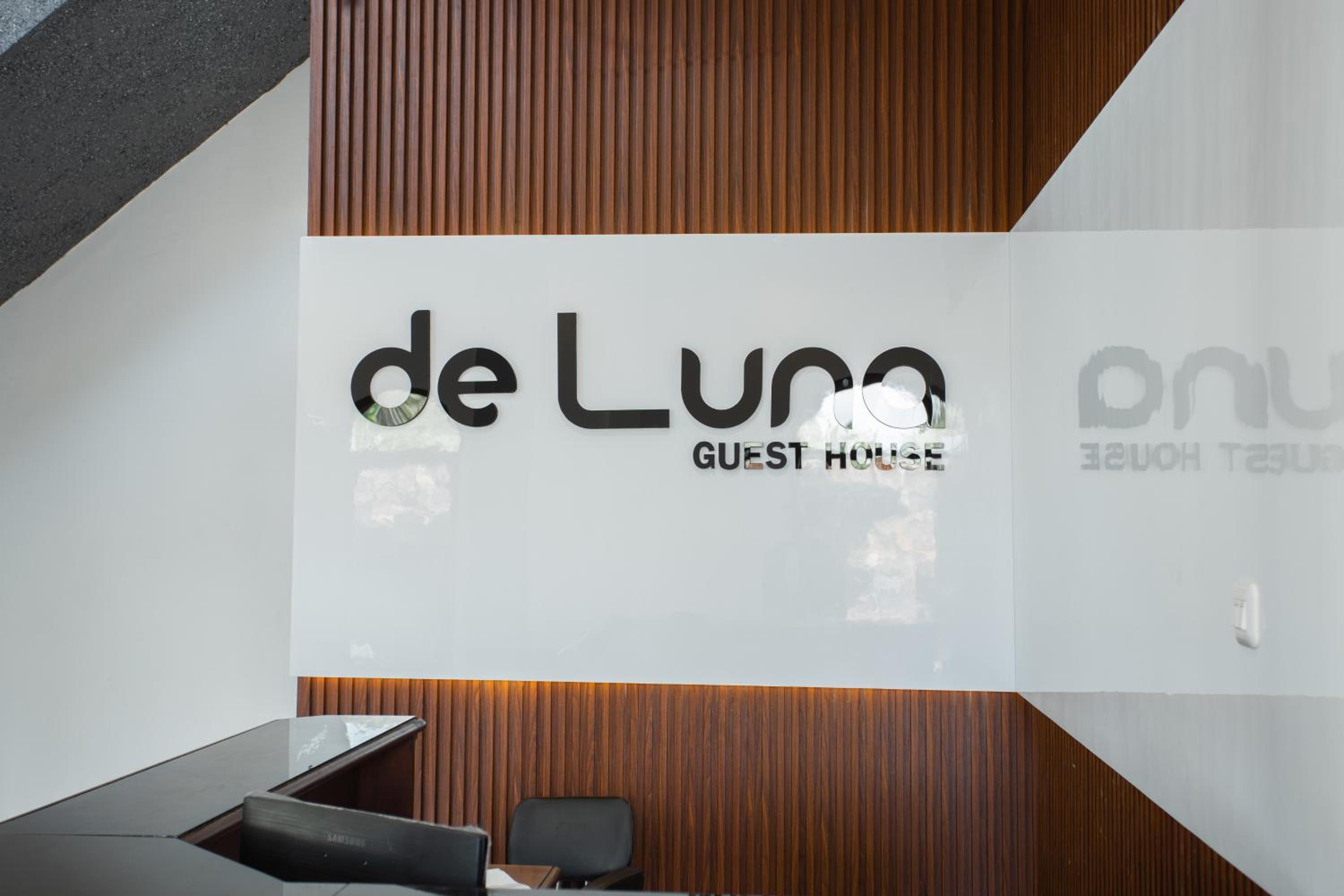 De Luna Guest House