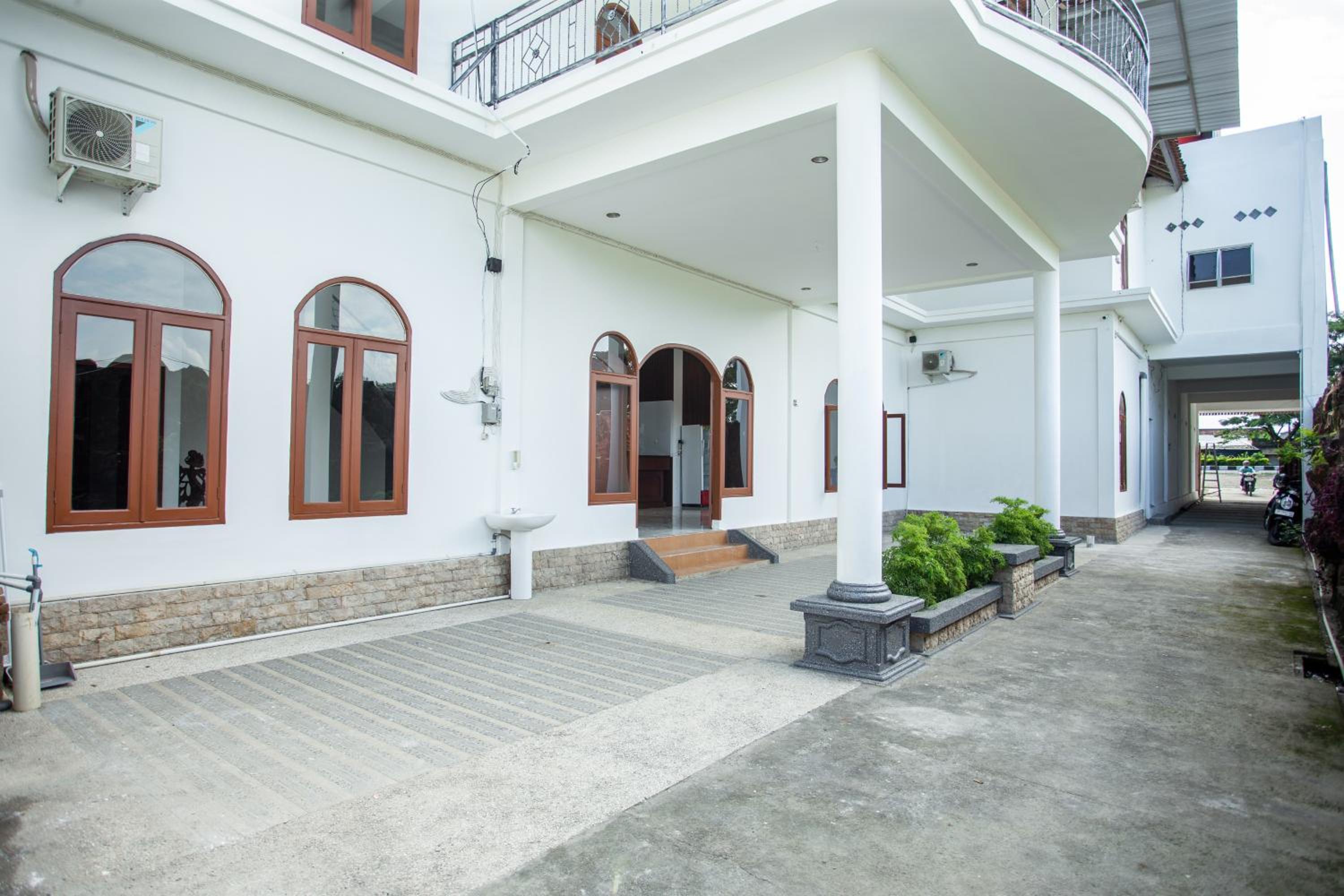 De Luna Guest House