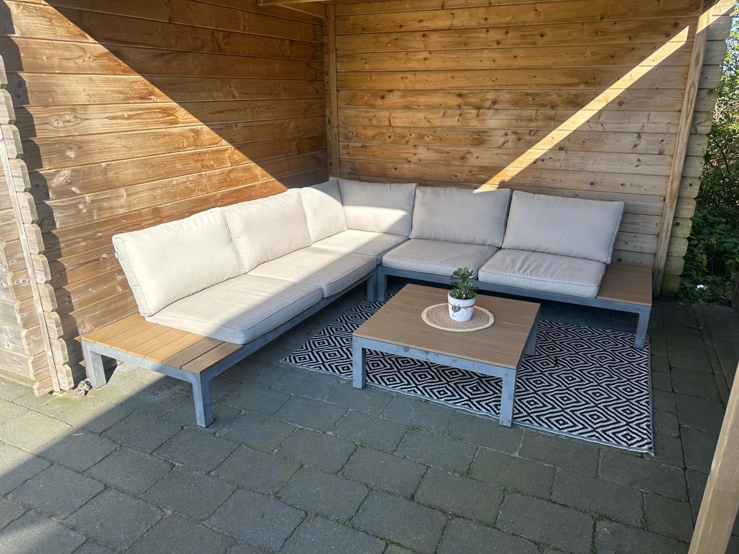 Chalet Sea Breeze view 5