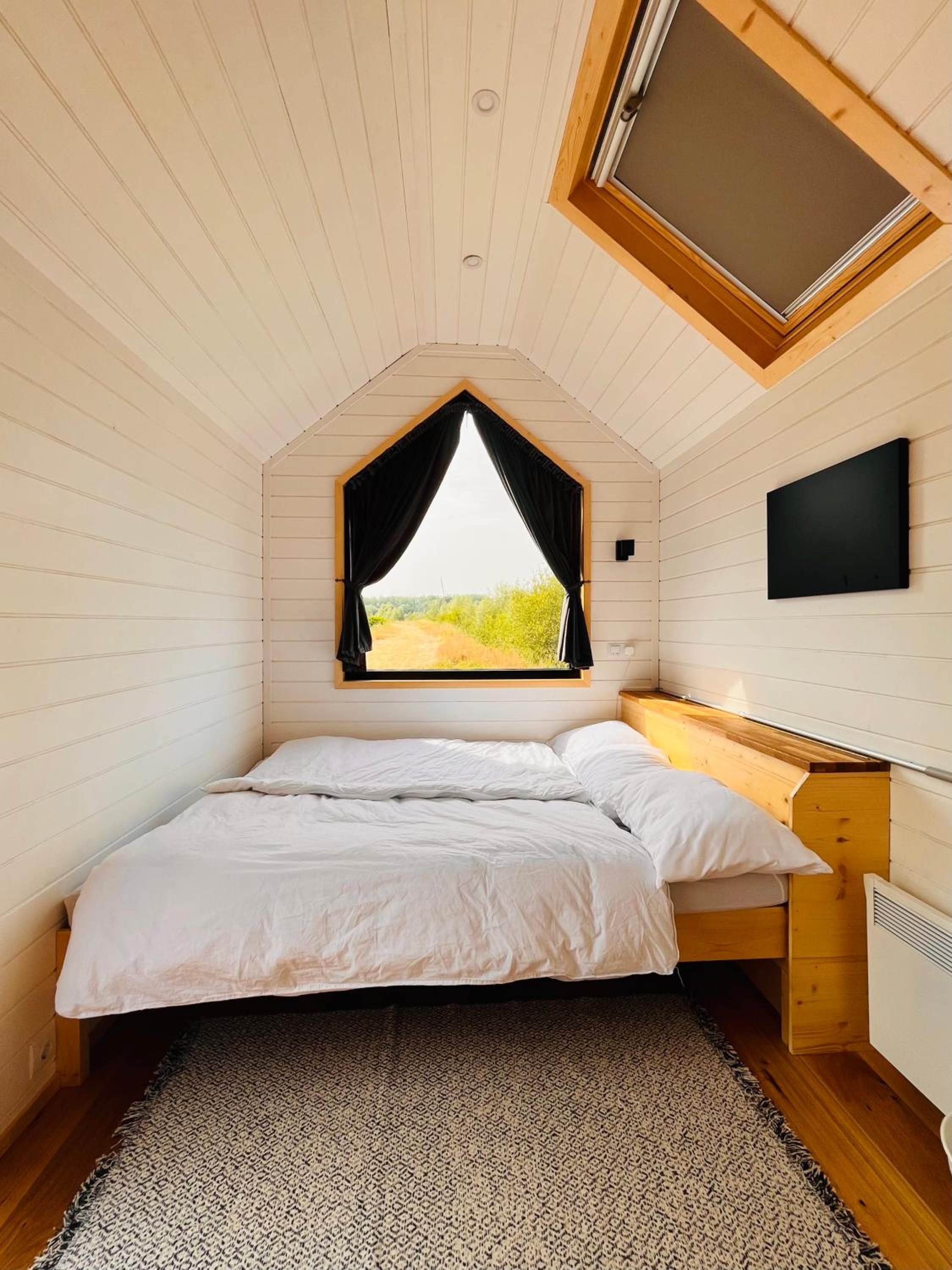Ezy House 1 by Tiny Away