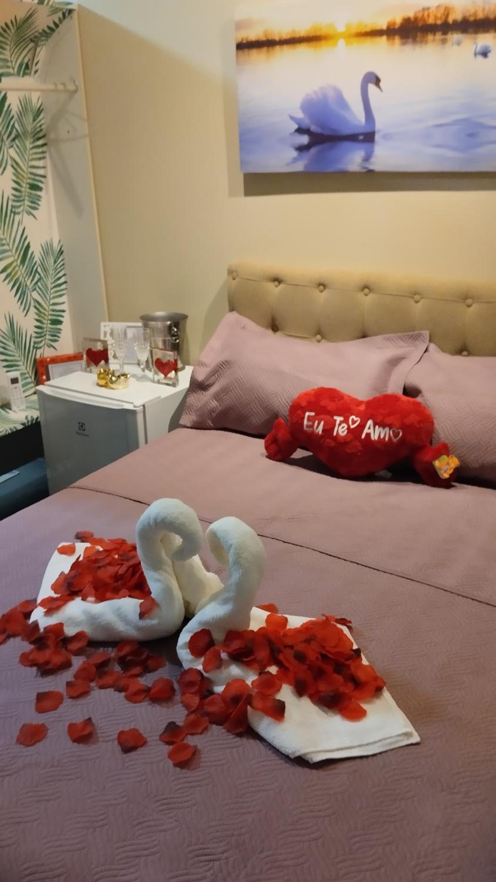 SUITE 15 Casal e 2 crianças de até 7 a 12 anos Pousada Cristais do Vale