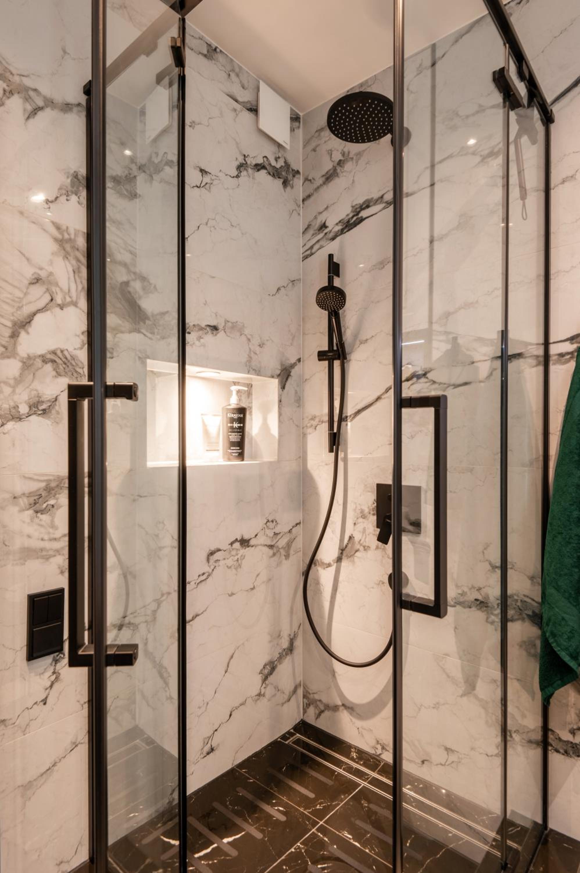 Beautiful Designer Apartment in Riga center view 5
