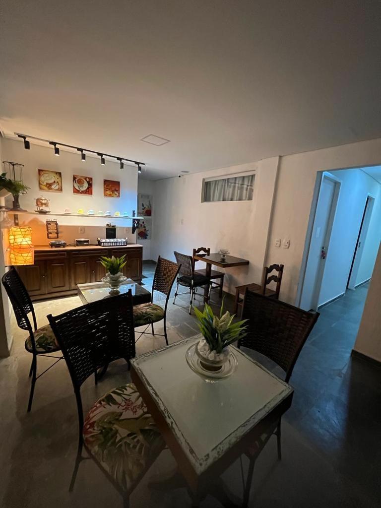 SUITE 15 Casal e 2 crianças de até 7 a 12 anos Pousada Cristais do Vale