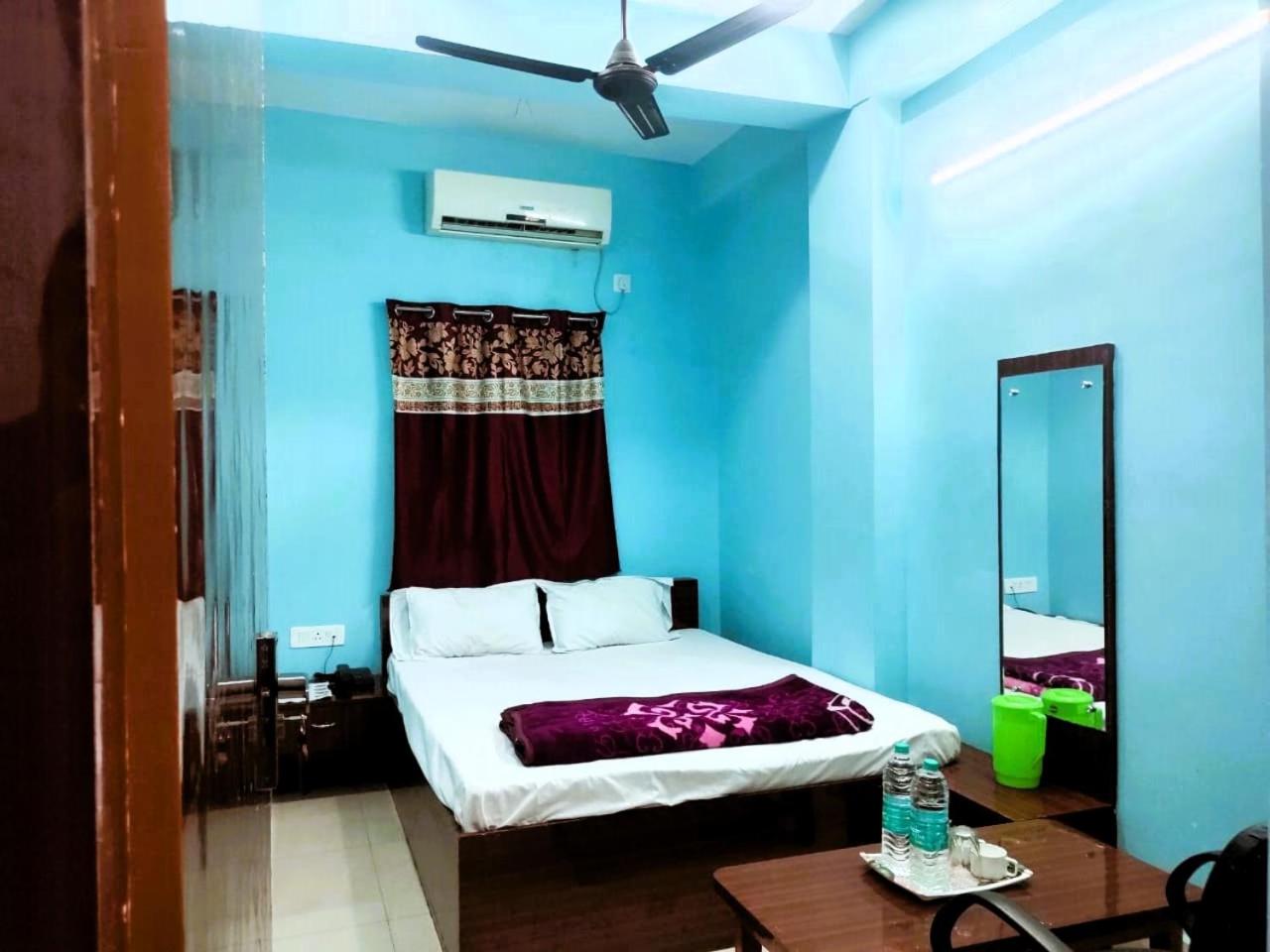 Hotel Ambika near Famous Naulakha Temple view 4