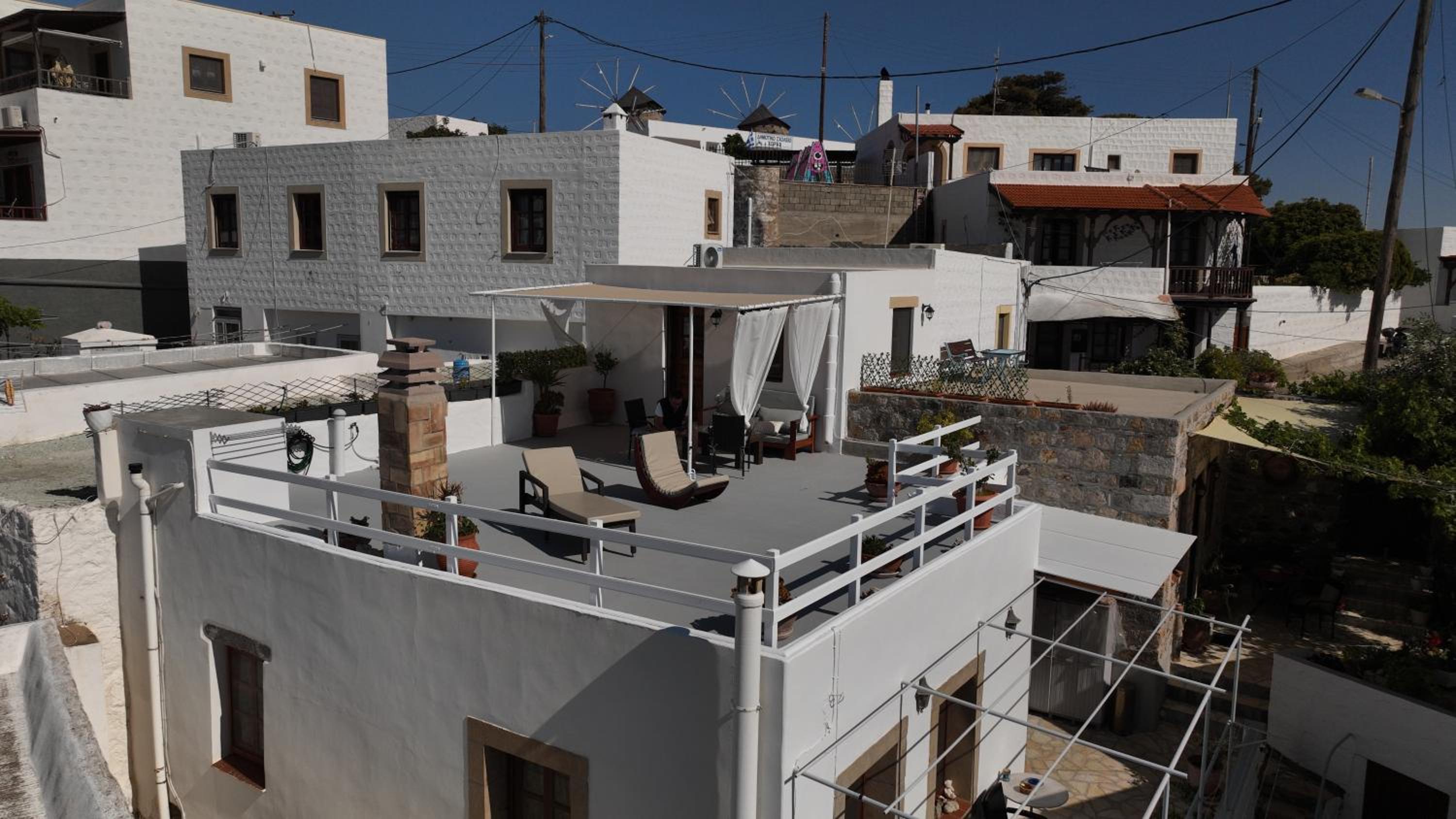 Manos House in Chora view 4