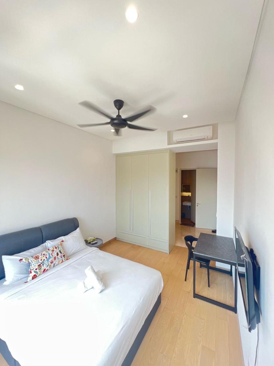 BBCC APARTMENT AT LUCENTIA 2