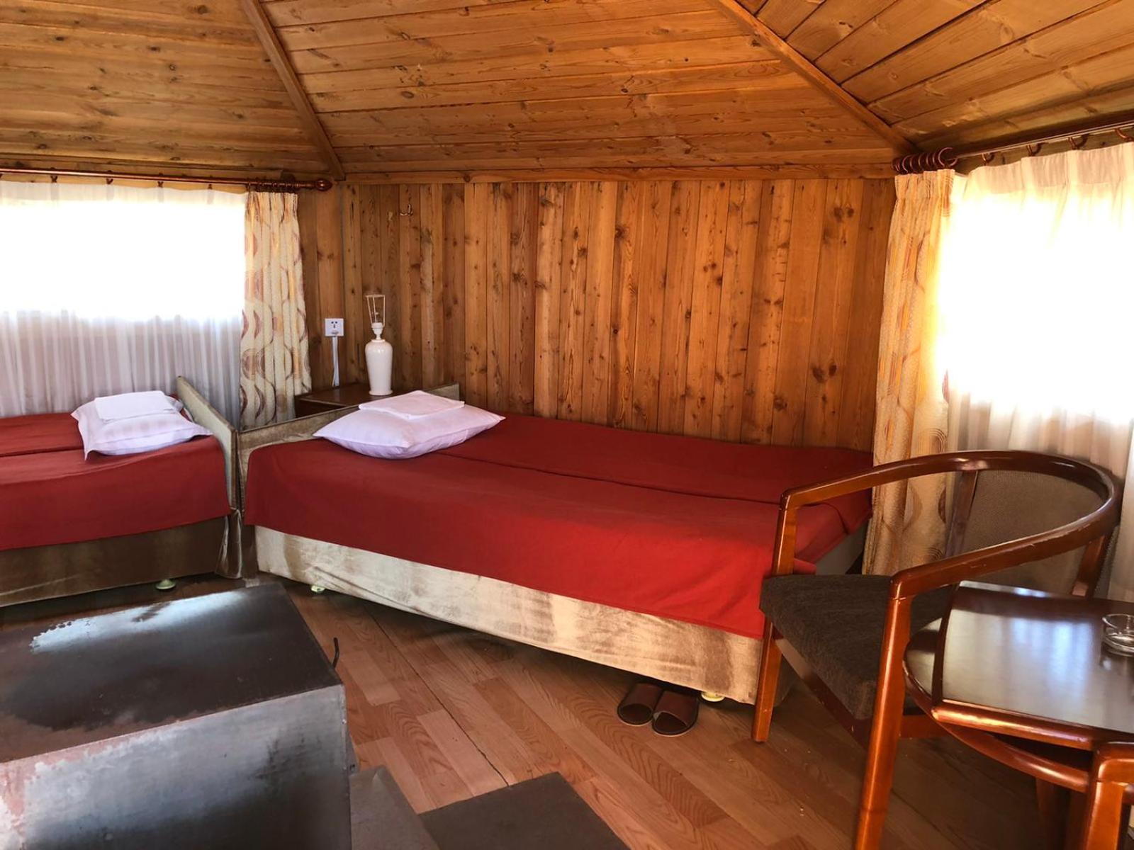 Etm Lodge