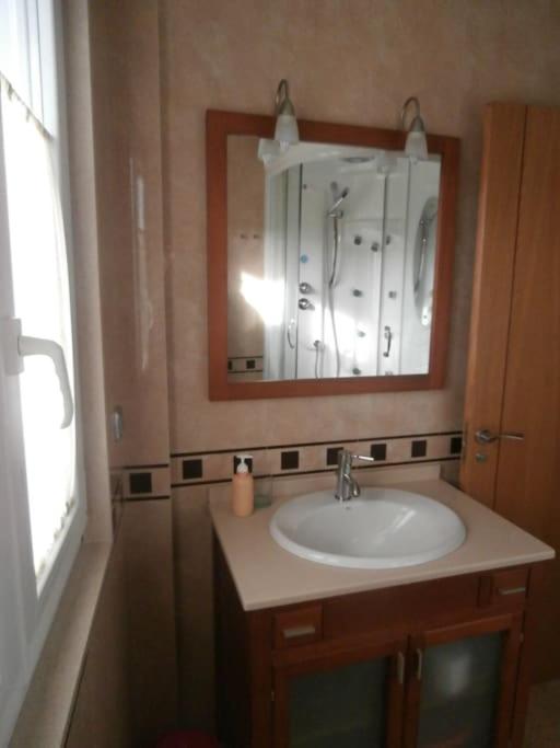 Precioso apartamento con excelentes vistas al mar