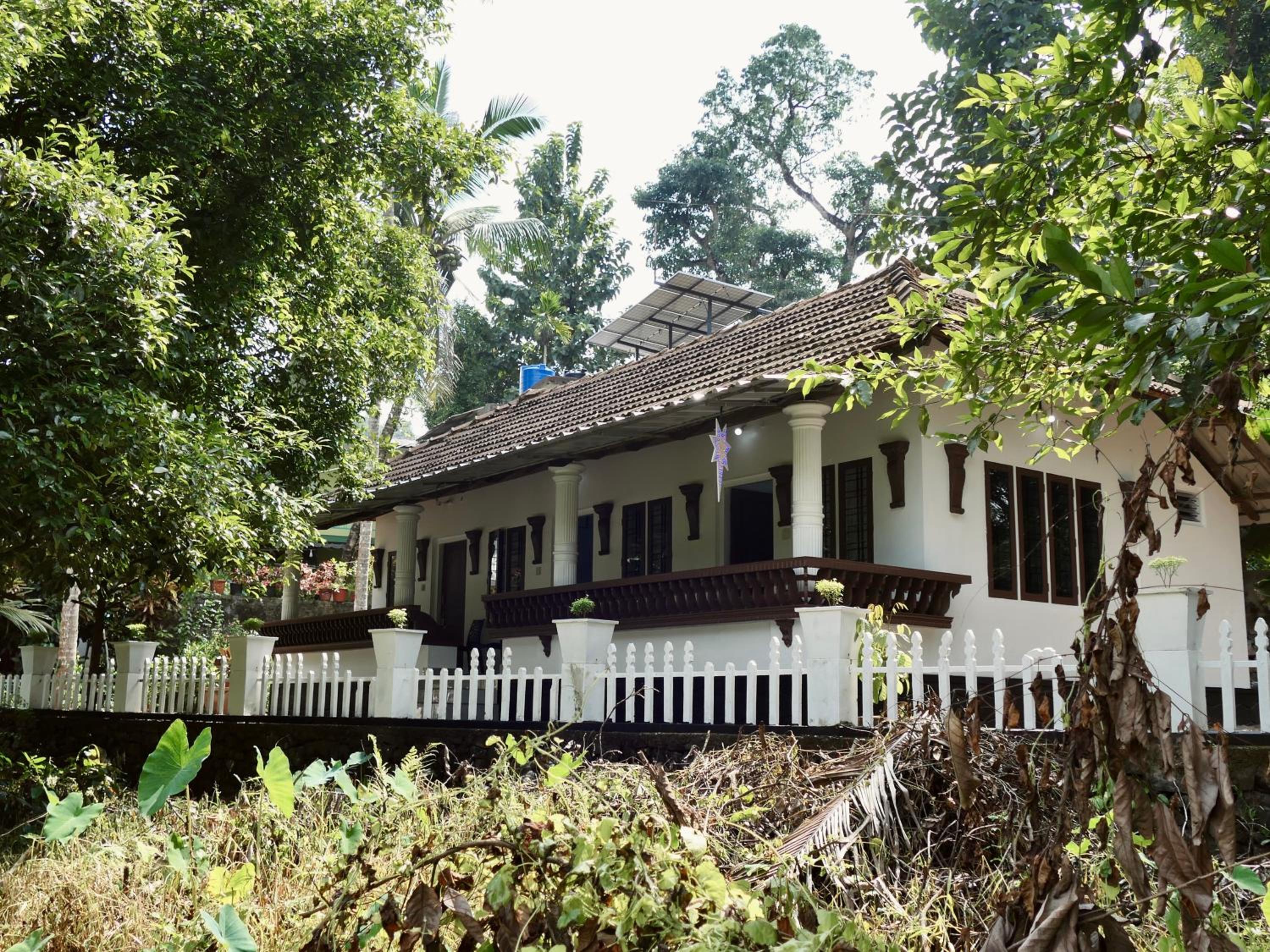 Sanctuary View Homestay Thattekad view 4