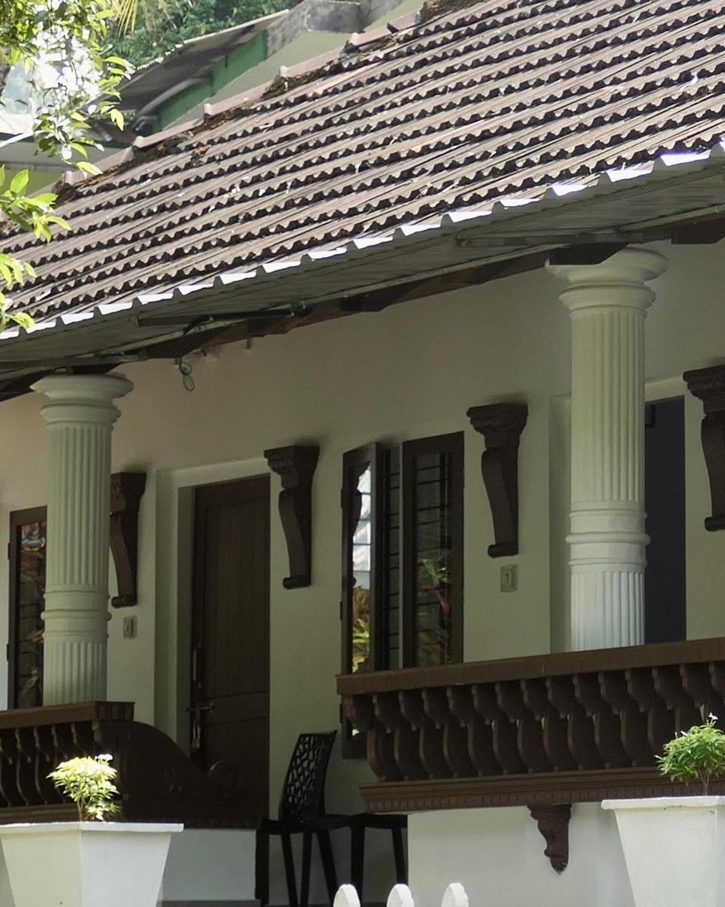 Sanctuary View Homestay Thattekad view 3