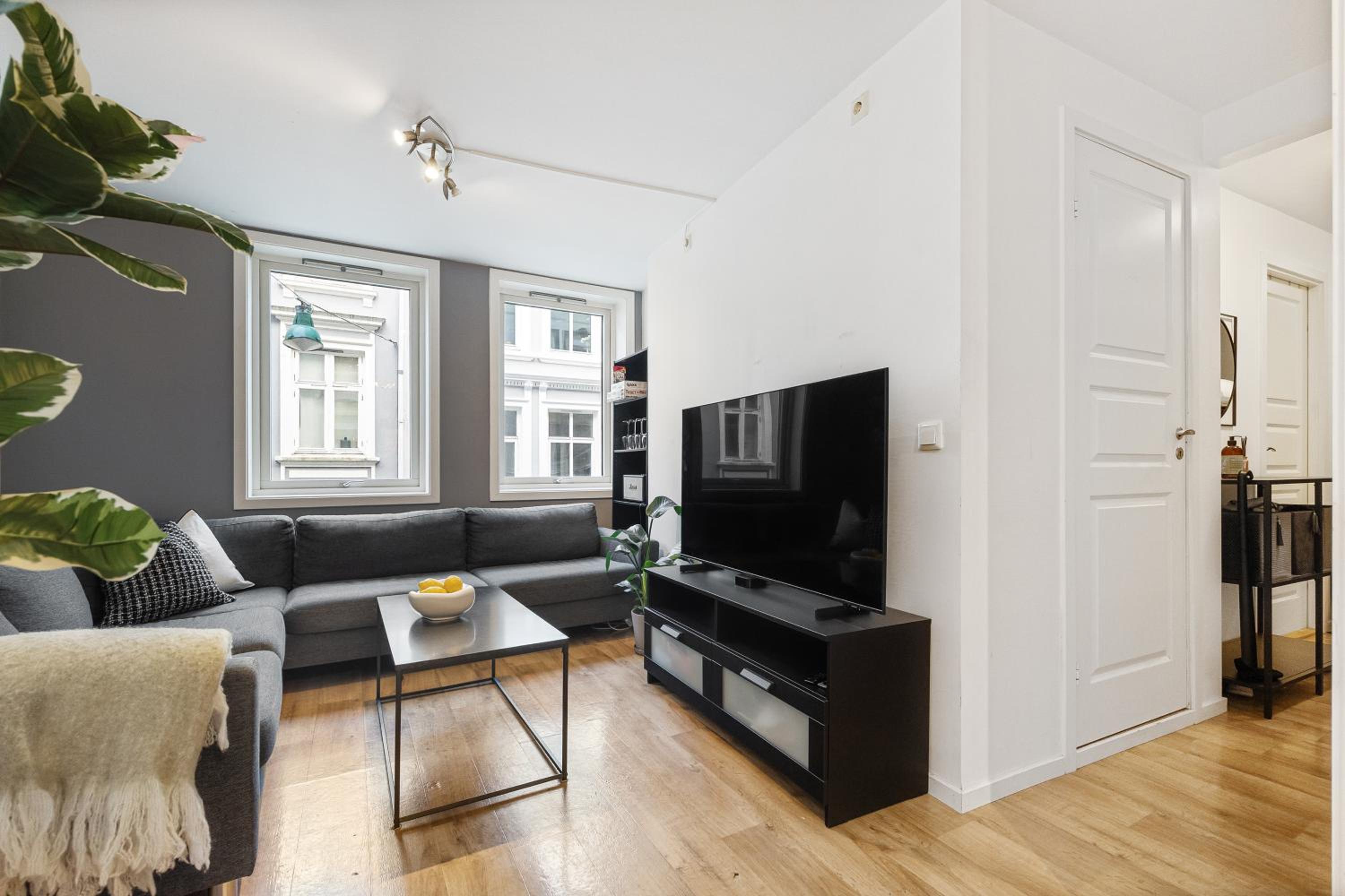 Family friendly 3BR - Quiet area - Behind bryggen view 2