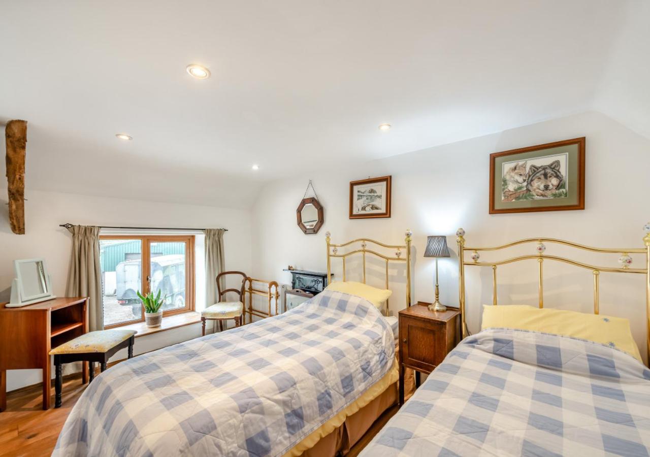 3 Bed in Meshaw oc-d29056