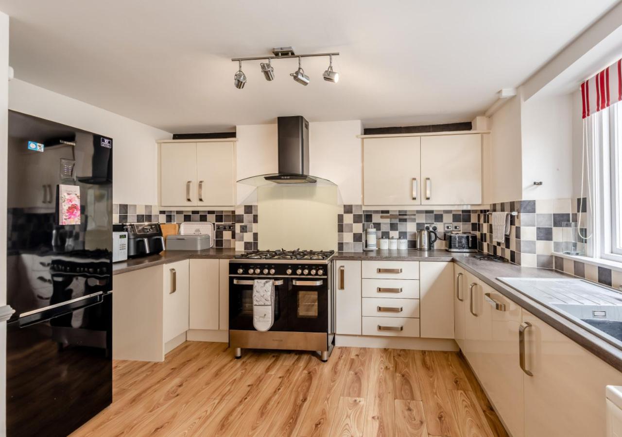 3 Bed in Appledore oc-phoe