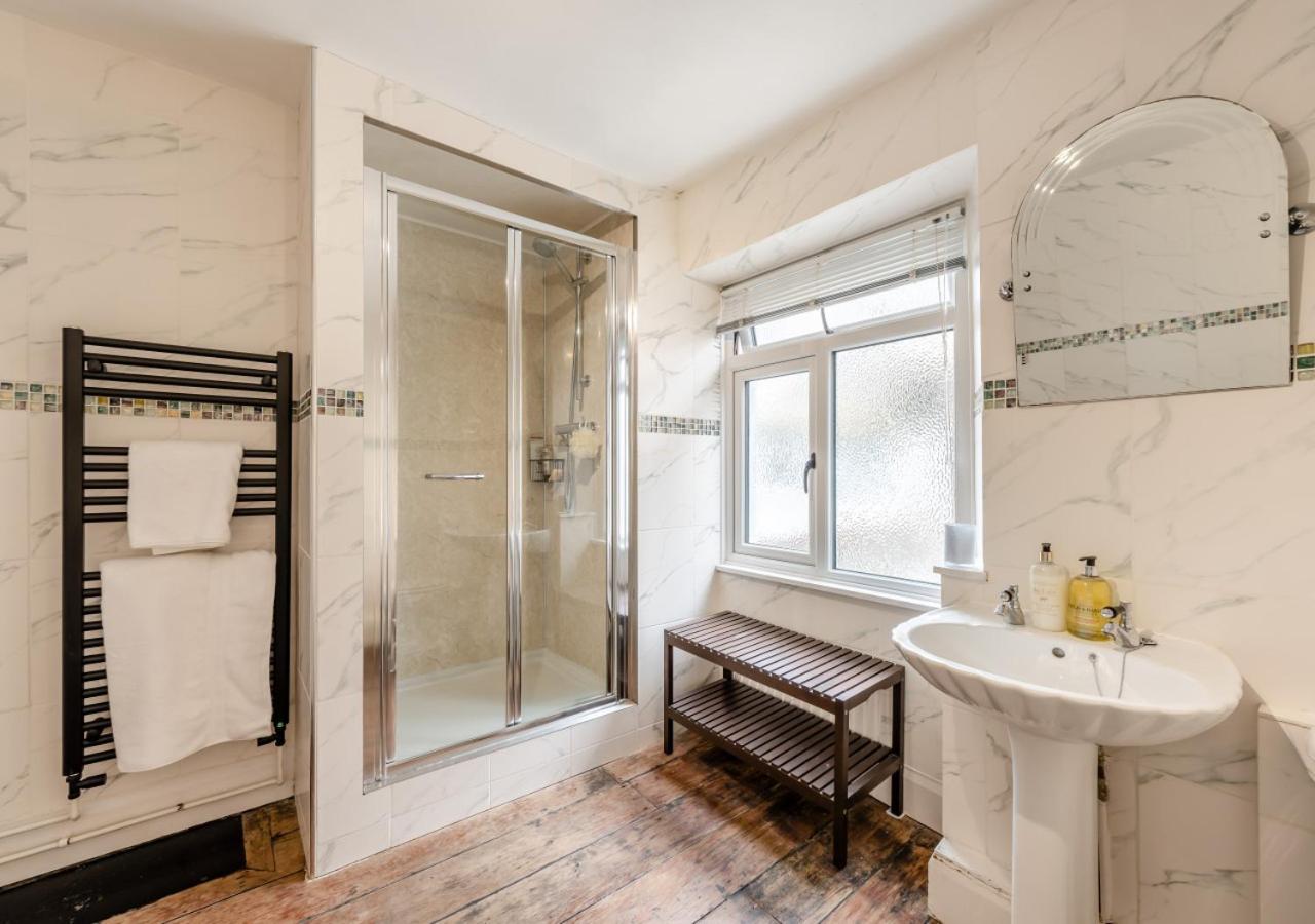 3 Bed in Appledore oc-phoe