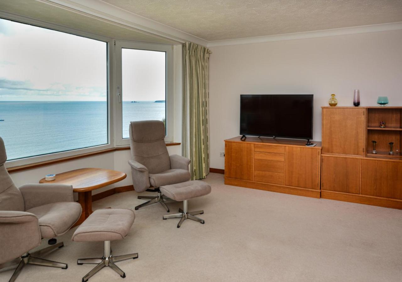 2 Bed in St Ives oc-gmn19 view 3