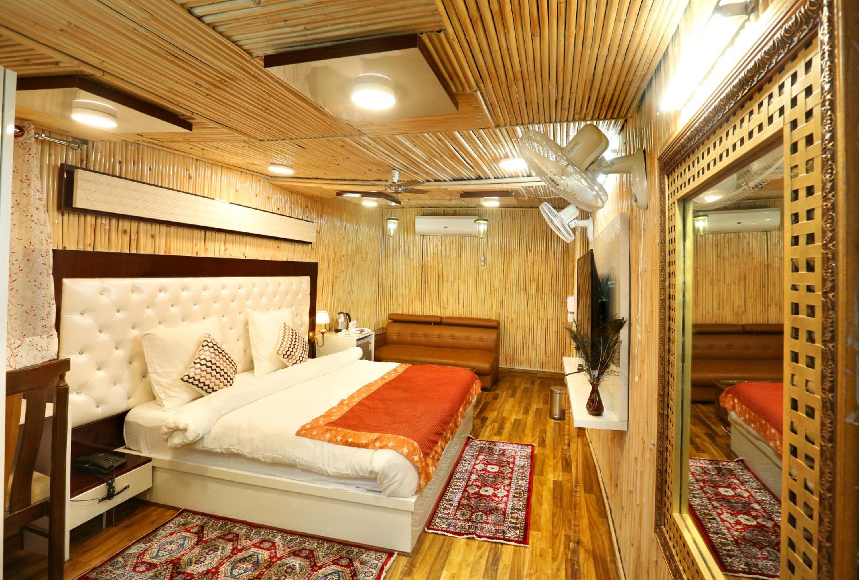 Golden Homestay view 2