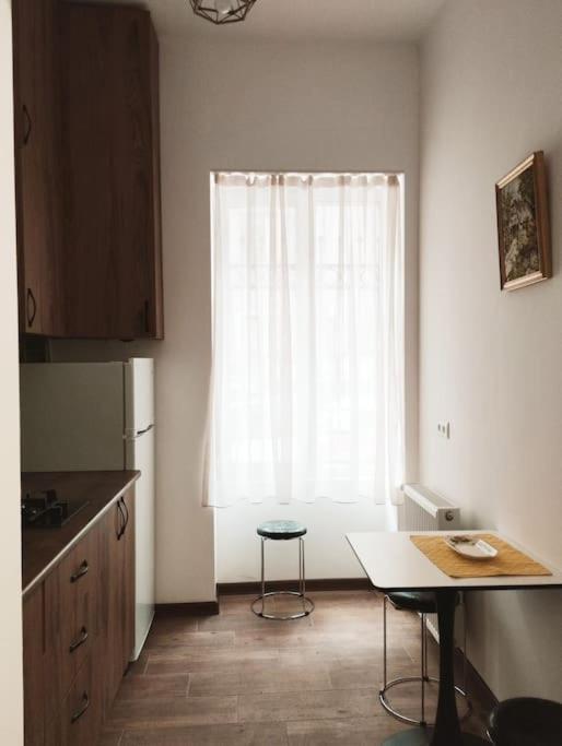 little comfy flat in the centre view 2
