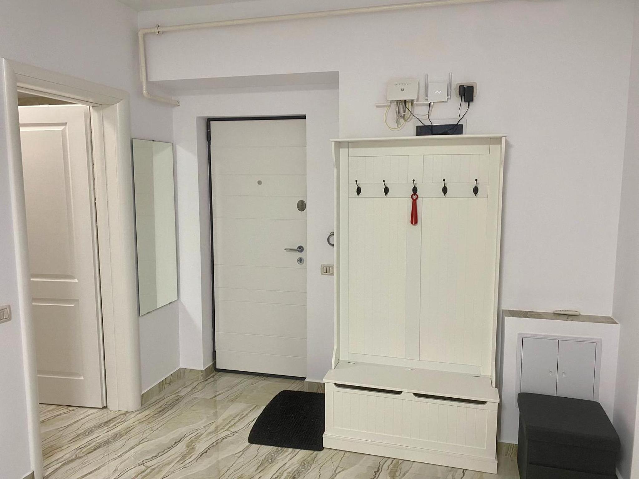 Unirii Urban Cozy Apartment with private parking view 5
