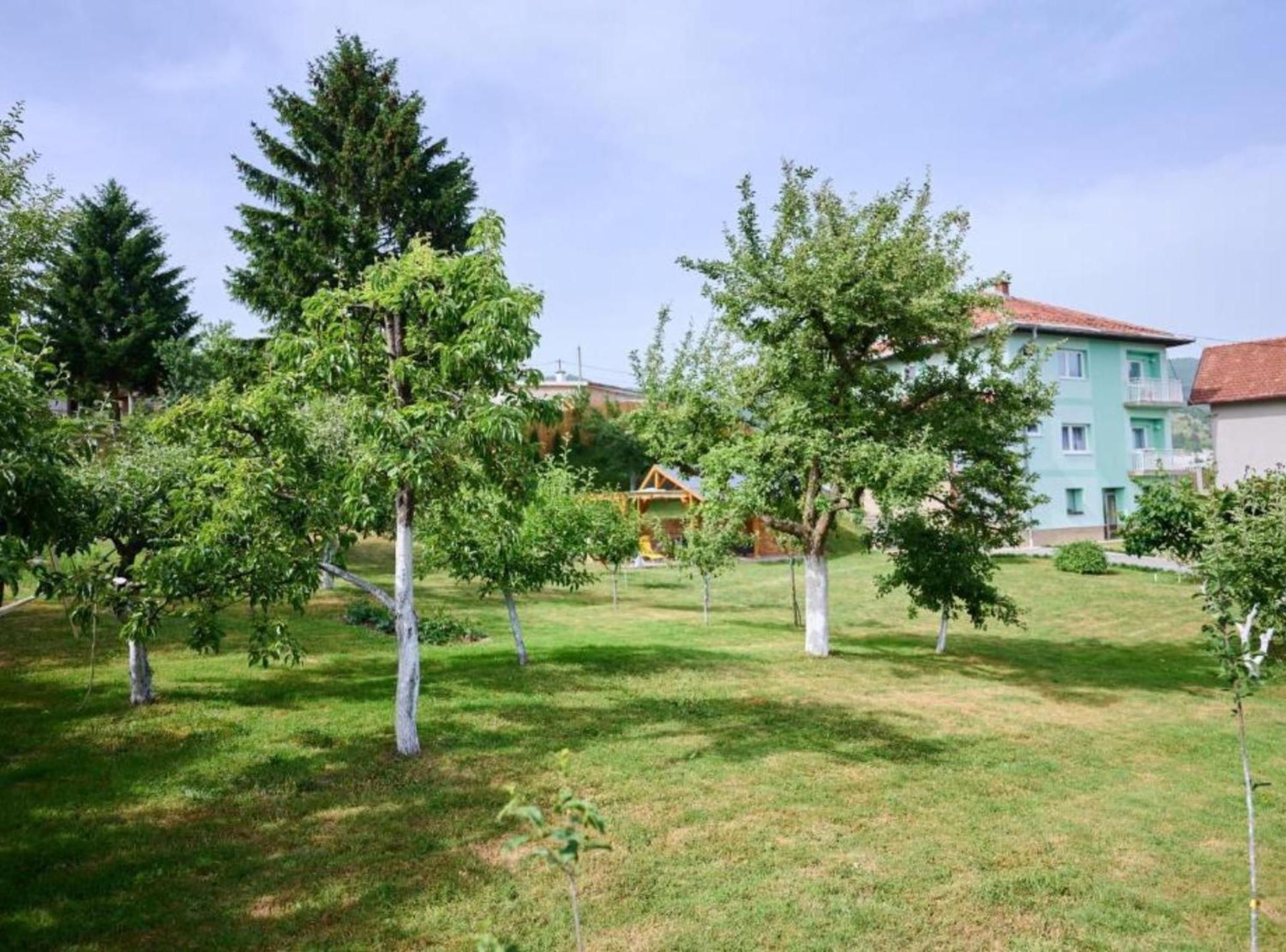 Villa R