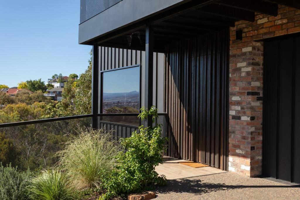 Stunning Trevallyn Retreat