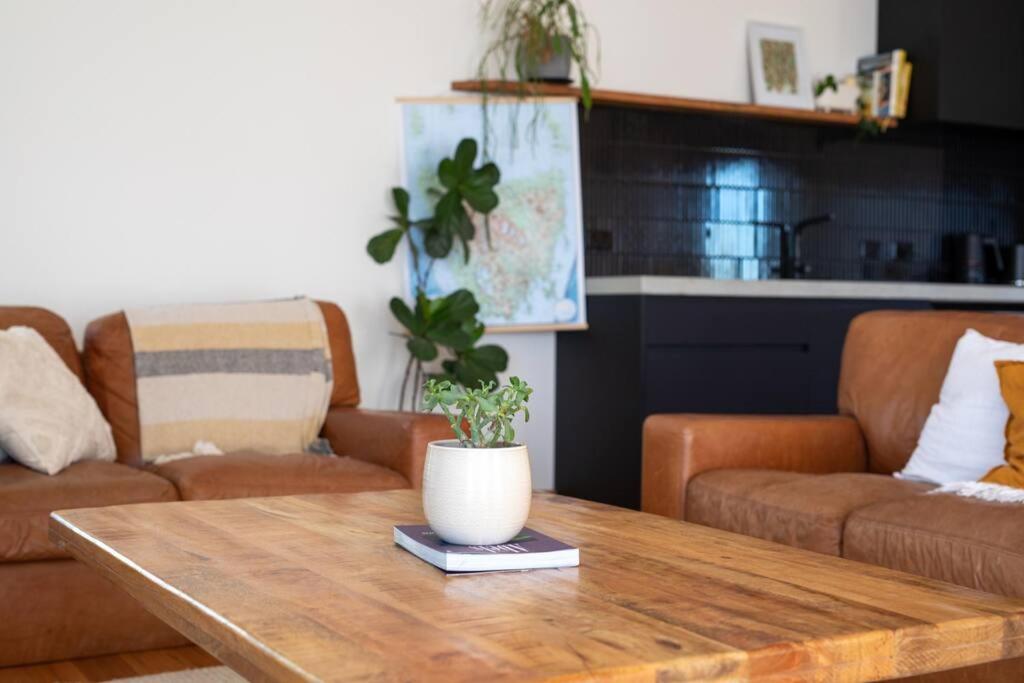 Stunning Trevallyn Retreat
