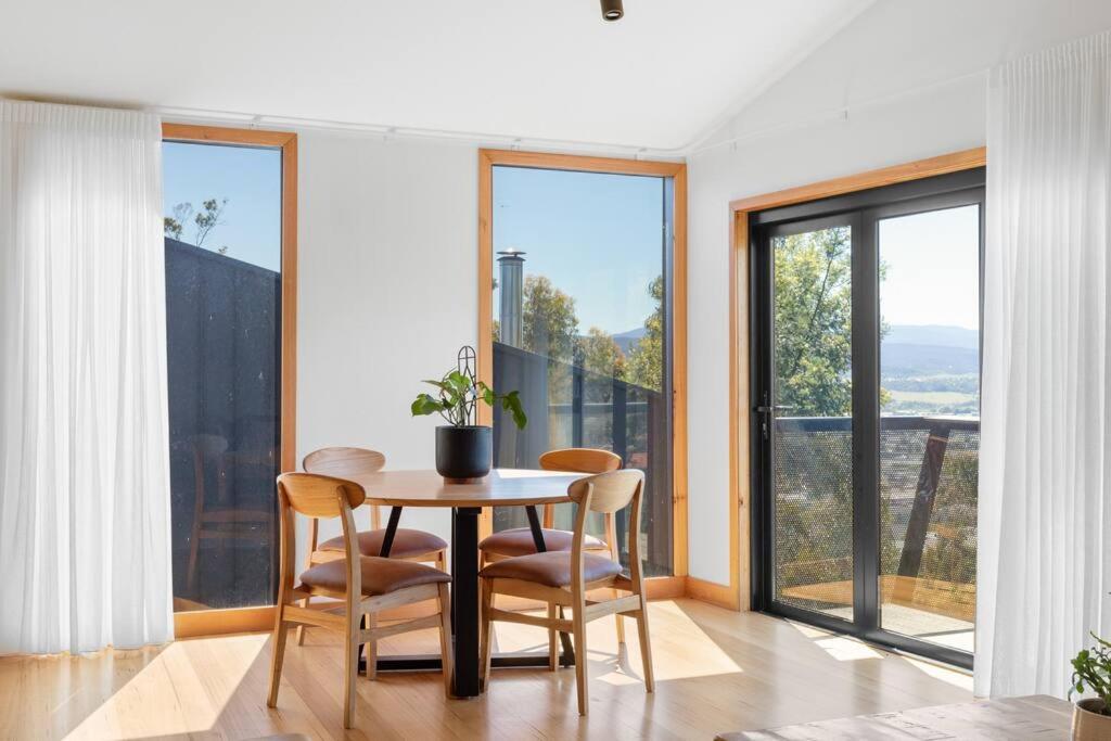 Stunning Trevallyn Retreat