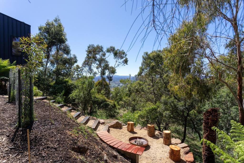 Stunning Trevallyn Retreat