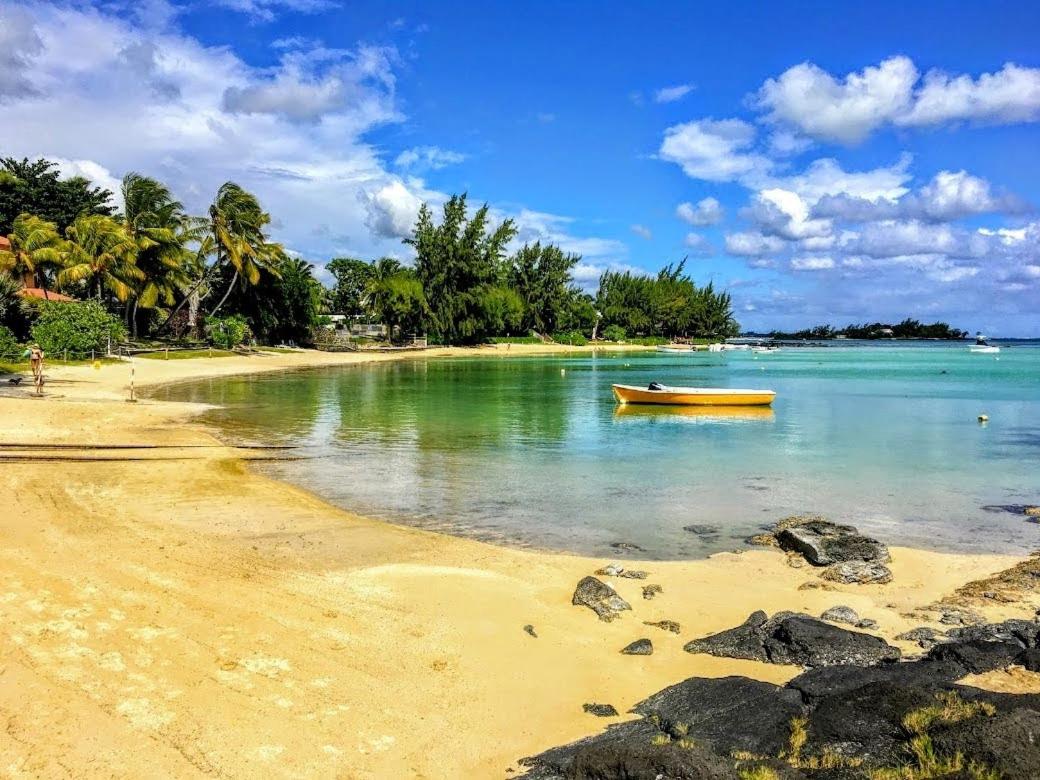 Cinnamon Room Four-Poster Bed, Freestanding Bath, Walk-In Shower & Infinity Pool photo 3